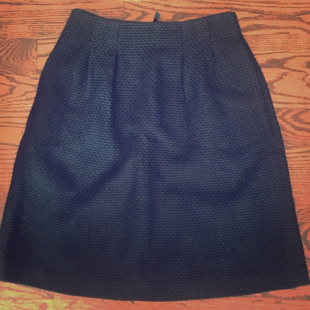 Armani wool puffy skirt/Unique/perfect for FALL 🍁